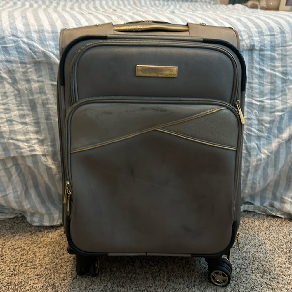 Vince Camuto carry on luggage